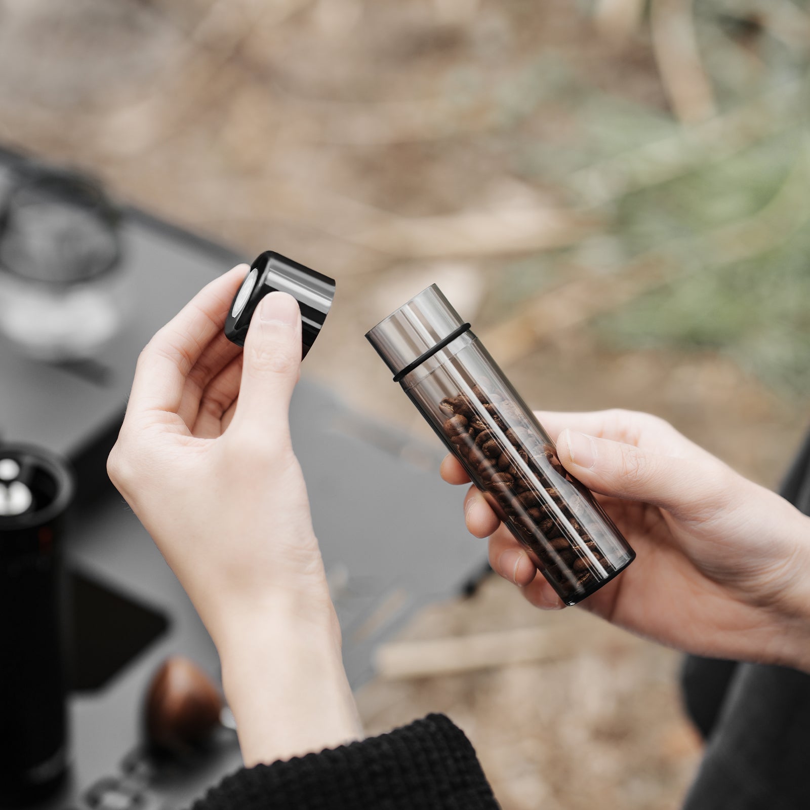 MHW-3BOMBER Energy Bottle & Magnetic Cellar Stand