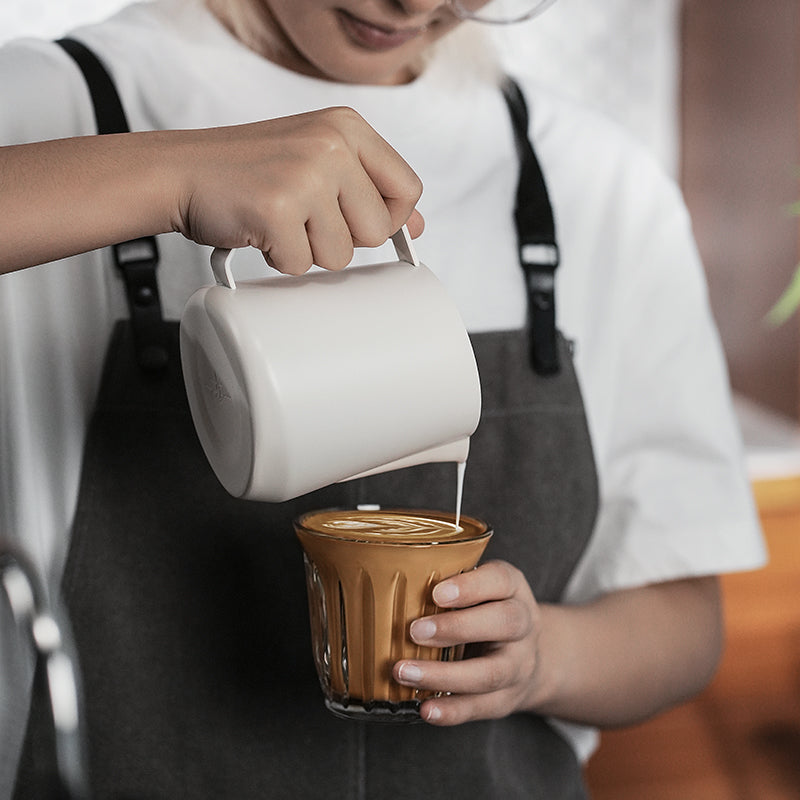 MHW-3BOMBER GT Milk Pitcher Glossy Grey