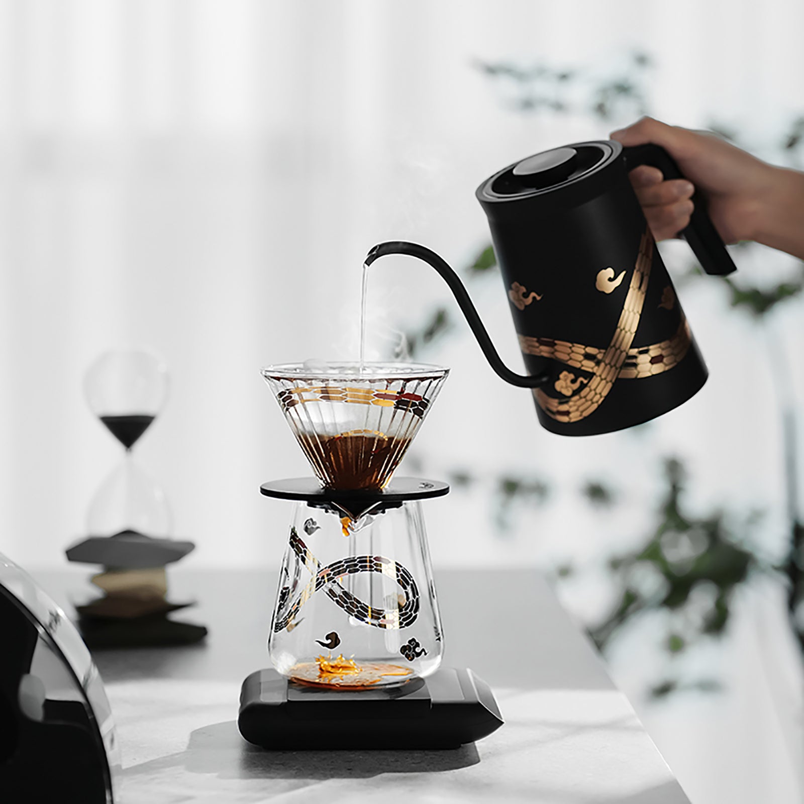 MHW-3BOMBER Assassin Electric Kettle – Serpent Collection