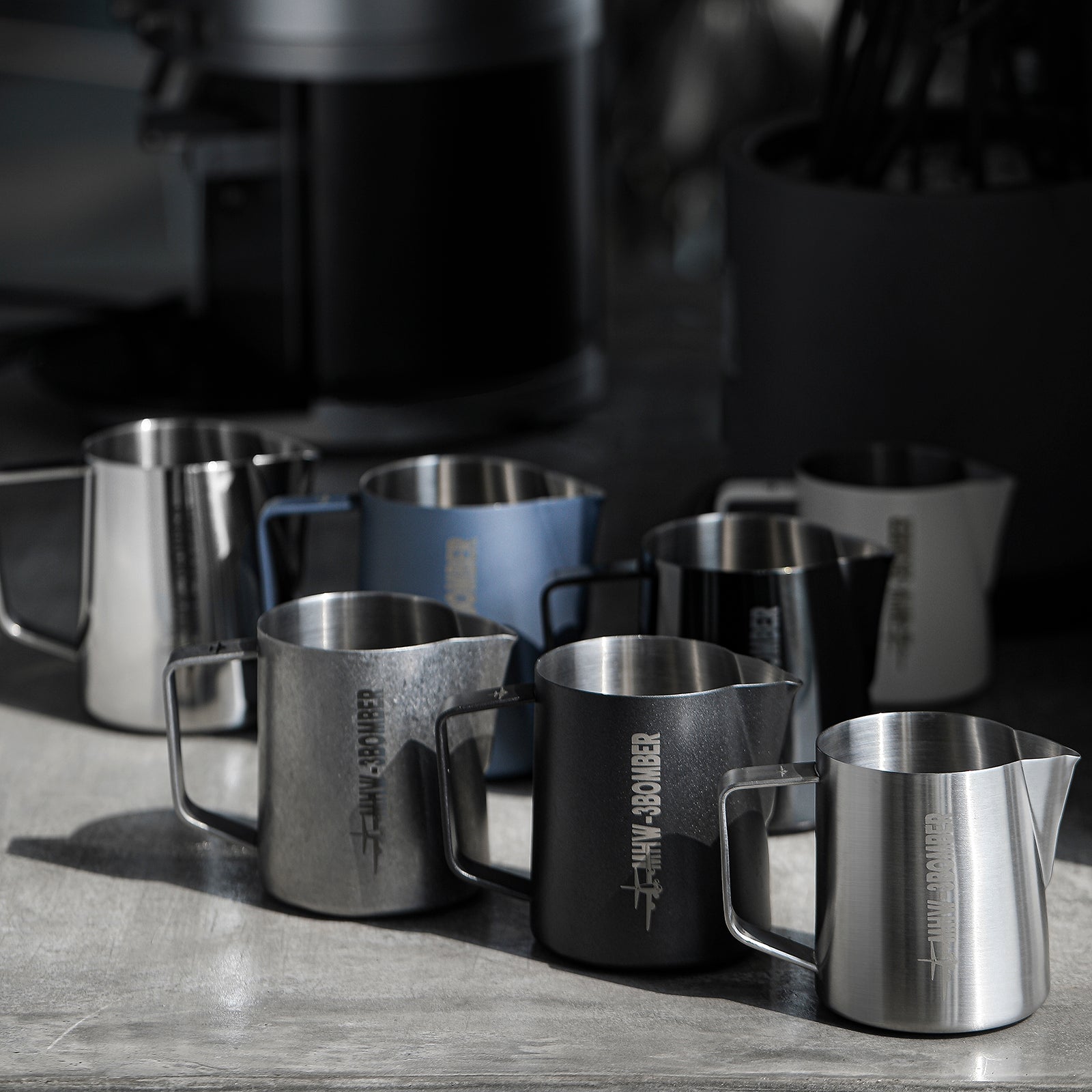 MHW-3BOMBER Latte Art Pitcher 5.0 Matte Grey