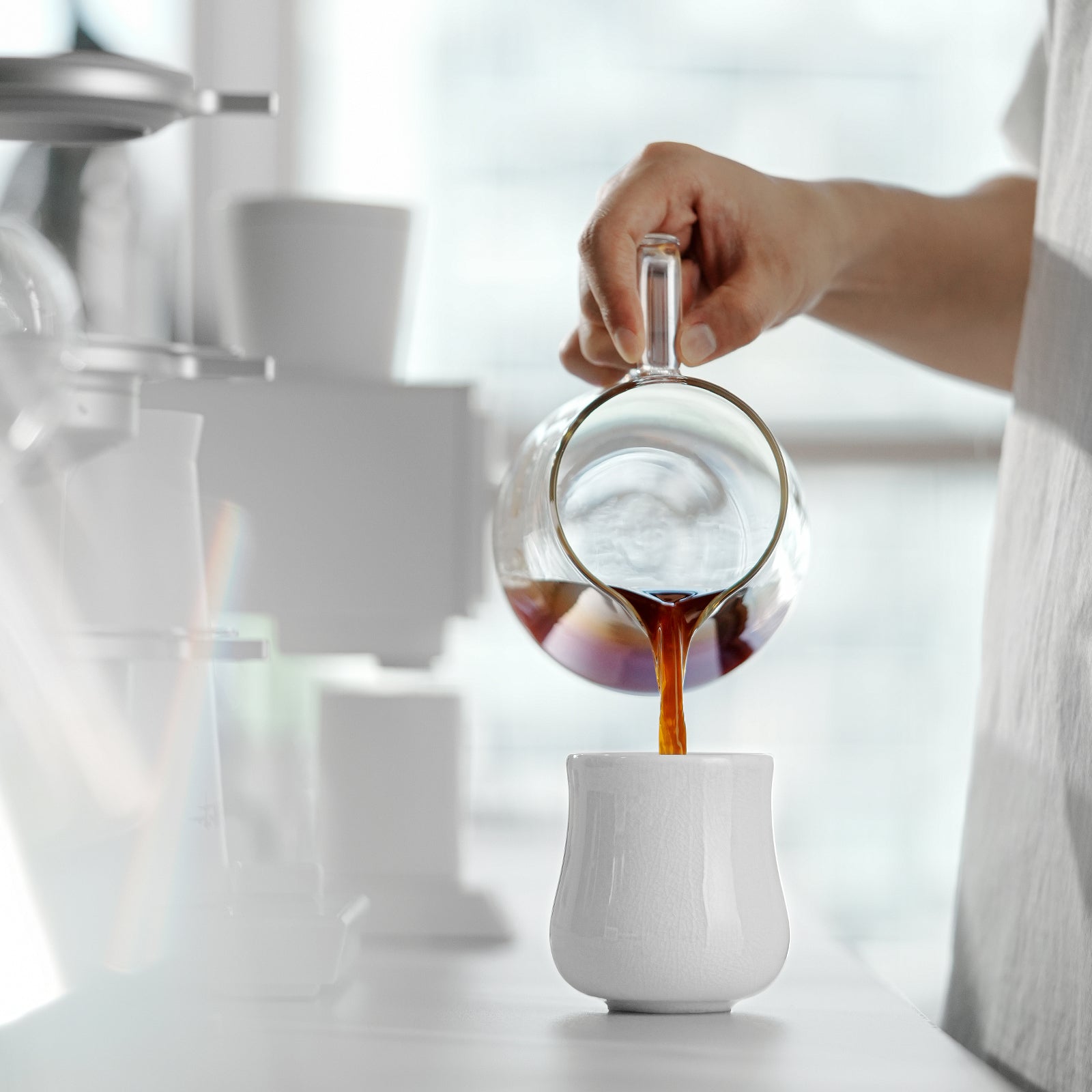 MHW-3BOMBER Aura Series Ceramic Cup