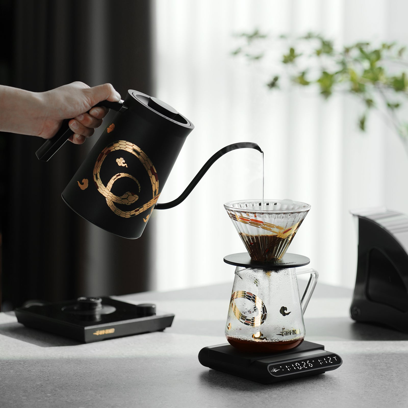 MHW-3BOMBER Elf Coffee Server –  Serpent Collection