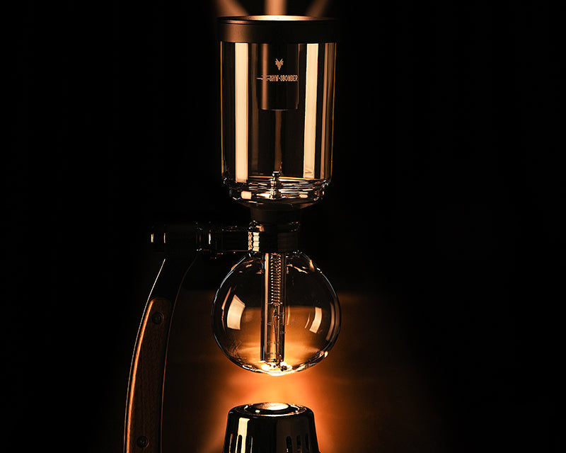 Twilight Siphon Coffee Maker by MHW-3BOMBER & Yu’en Zhang