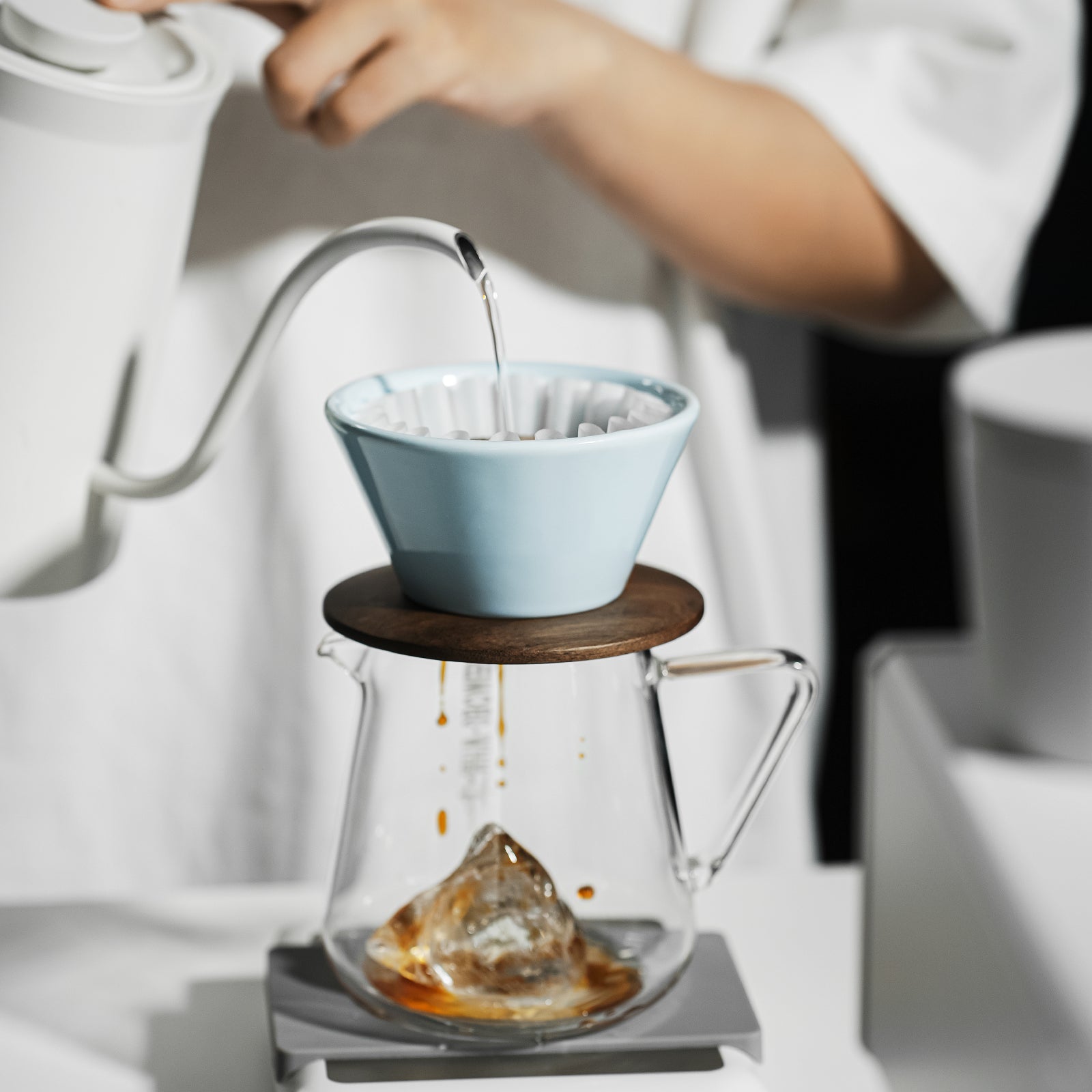 MHW-3BOMBER Meteor Coffee Dripper