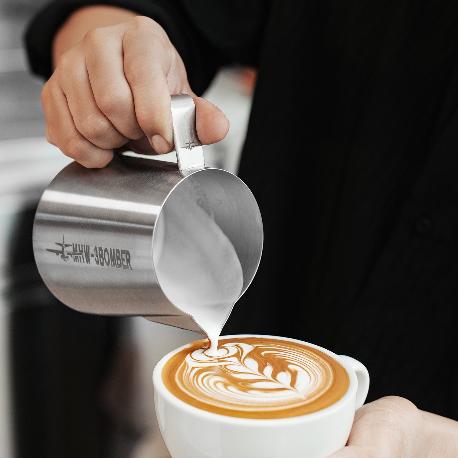MHW-3BOMBER Latte Art Pitcher 5.0 Glossy Grey