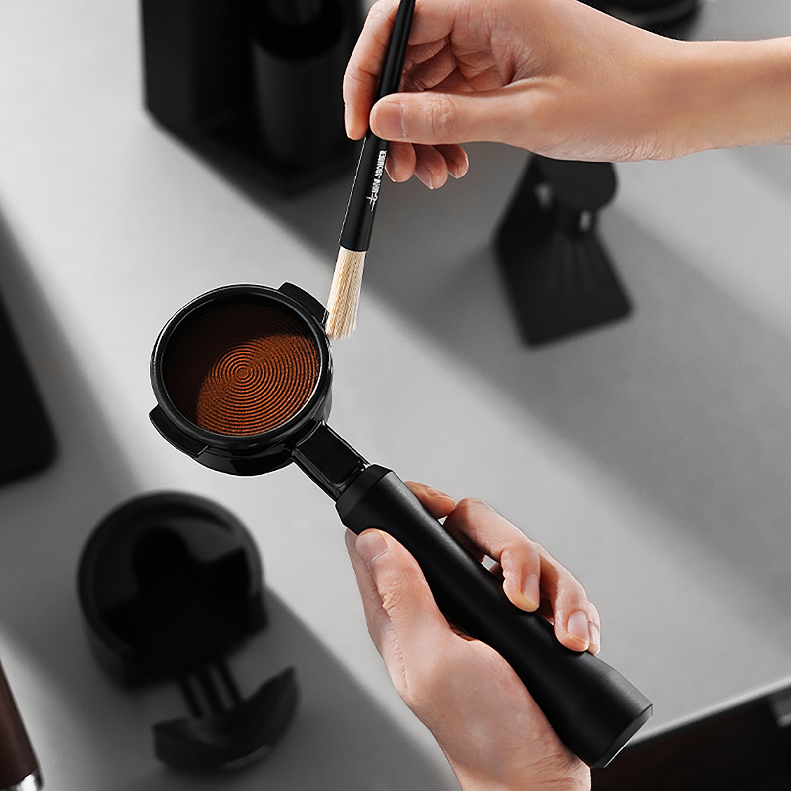 MHW-3BOMBER Bomber Bottomless Handle 51mm De'Longhi Binaural EC310 Ec31 21 Ec35 31 MHW-3BOMBER Bomber Bottomless Handle 51mm De'Longhi Binaural EC310 Ec31 21 Ec35 31