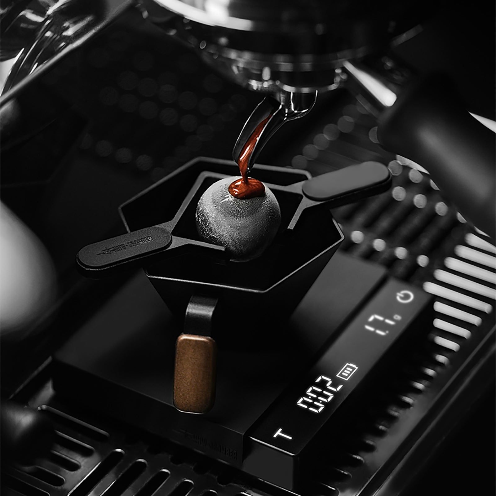 MHW-3BOMBER Smooth Espresso Chilling Ball Stand