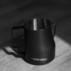 Turbo Milk Pitcher black