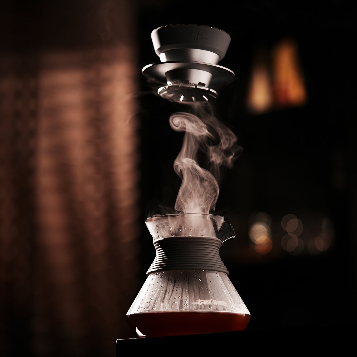 MHW-3BOMBER Aroma Coffee Server WBrC Champion Jianing Du Collaboration