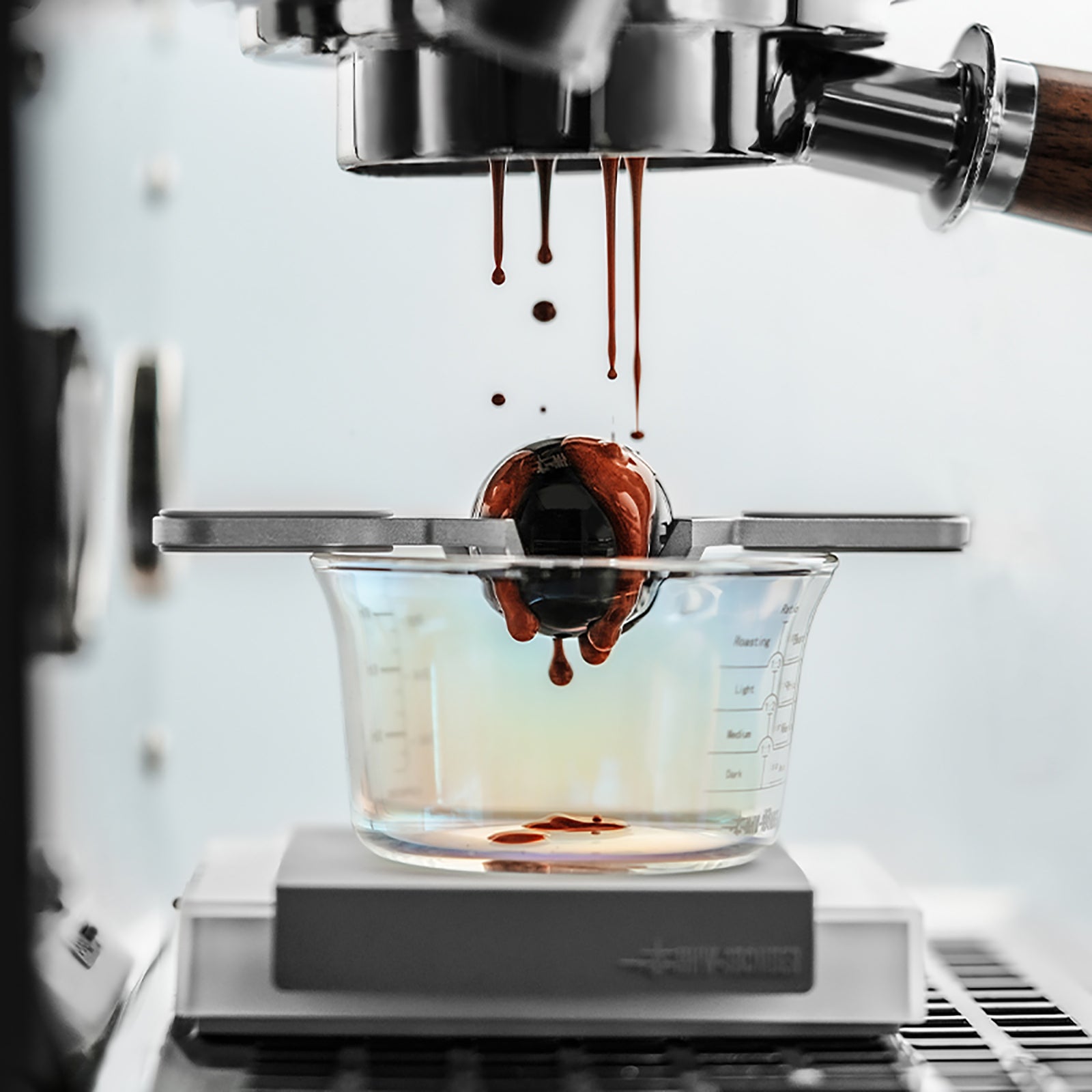 MHW-3BOMBER Smooth Espresso Chilling Ball Stand