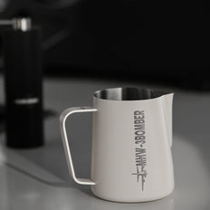 MHW-3BOMBER Milk Frothing Pitcher 3.0 Off White